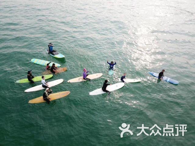 我为群众办实事|隔离栏和共享单车占压盲道 长安城管:已全部清理整改